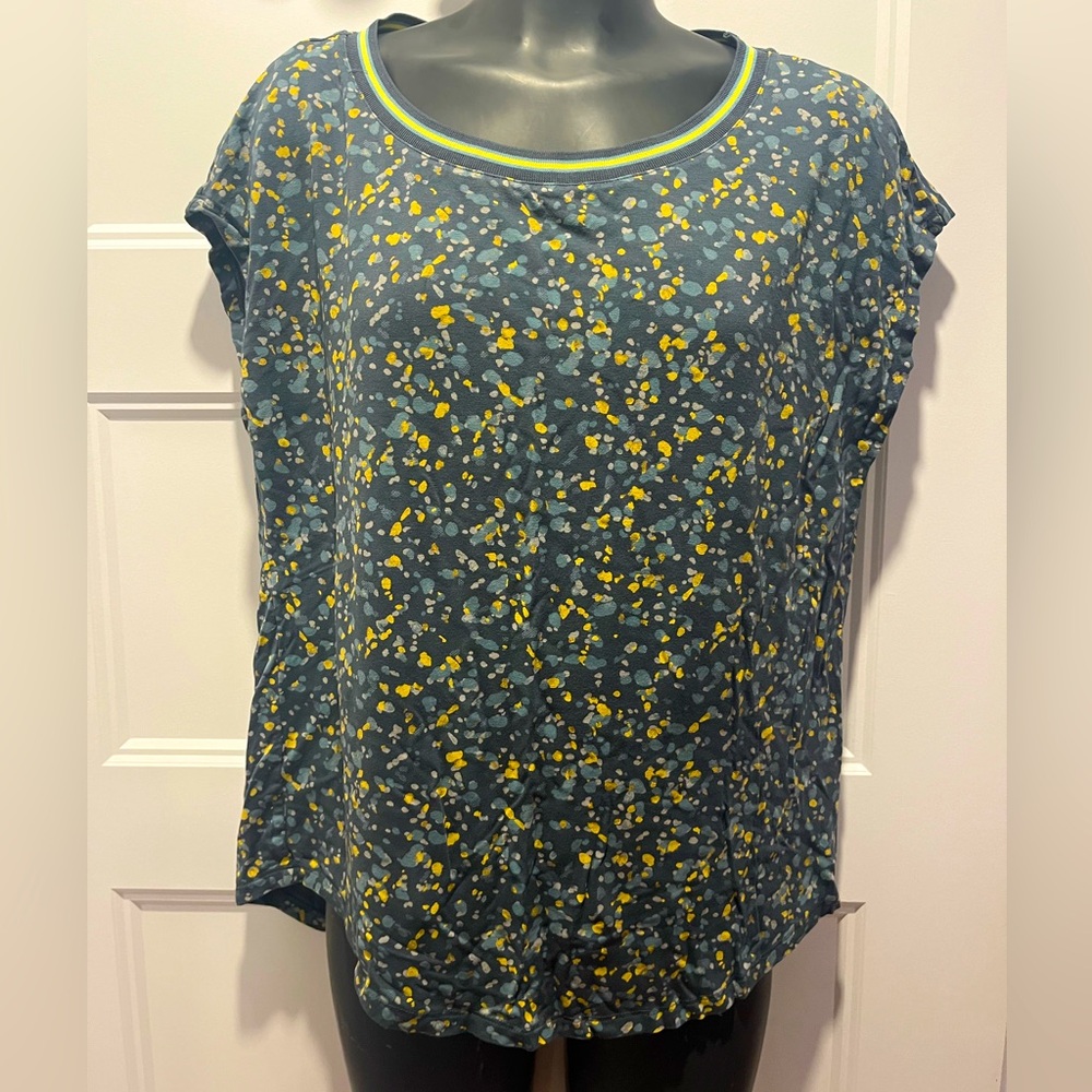 T shirt coloré de belle qualité